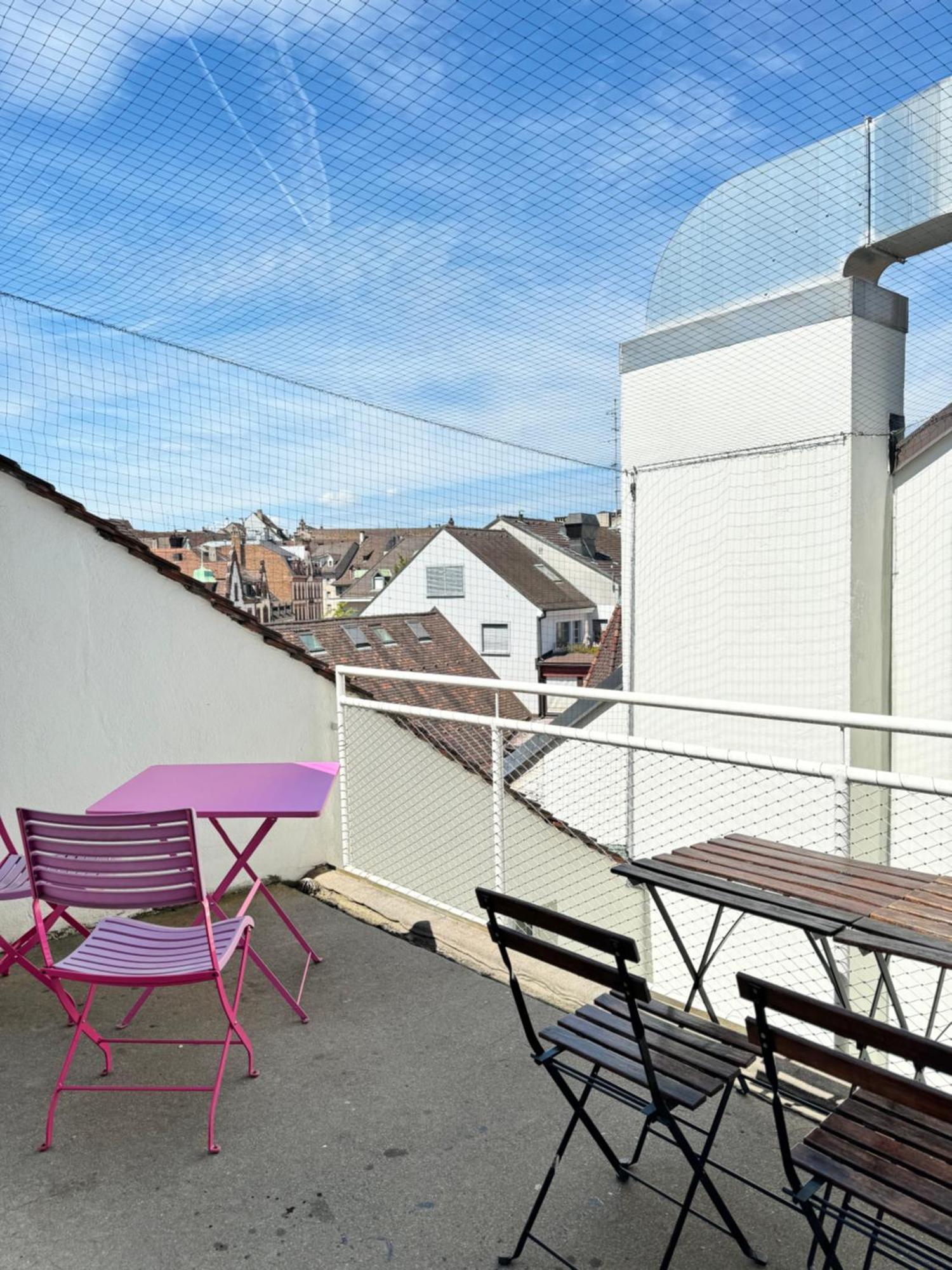 City Center Rooftop Balcony-Studio At Town Hall Basilea Exterior foto