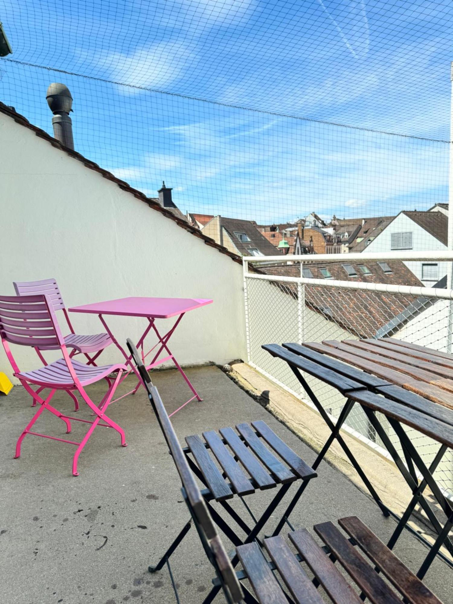City Center Rooftop Balcony-Studio At Town Hall Basilea Exterior foto